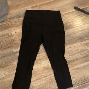 size 6 high waisted cropped lulus